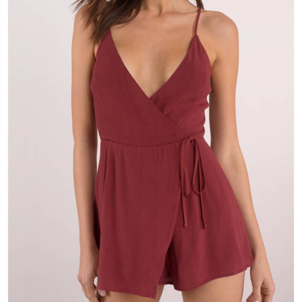 NEW - Tobi Burgundy Kimberly Wrap Romper